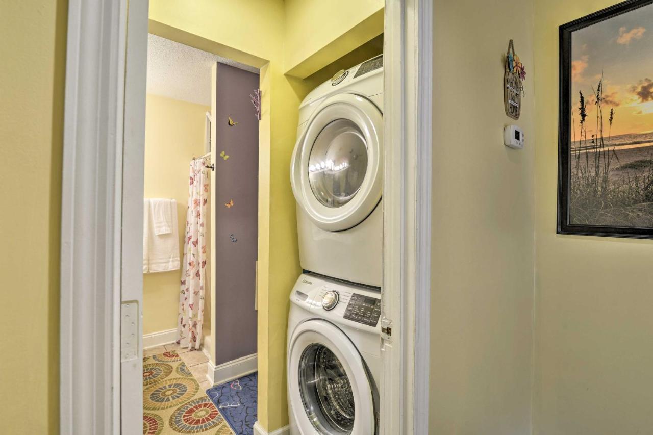 Family-friendly 1 Block To Shore! Apartment