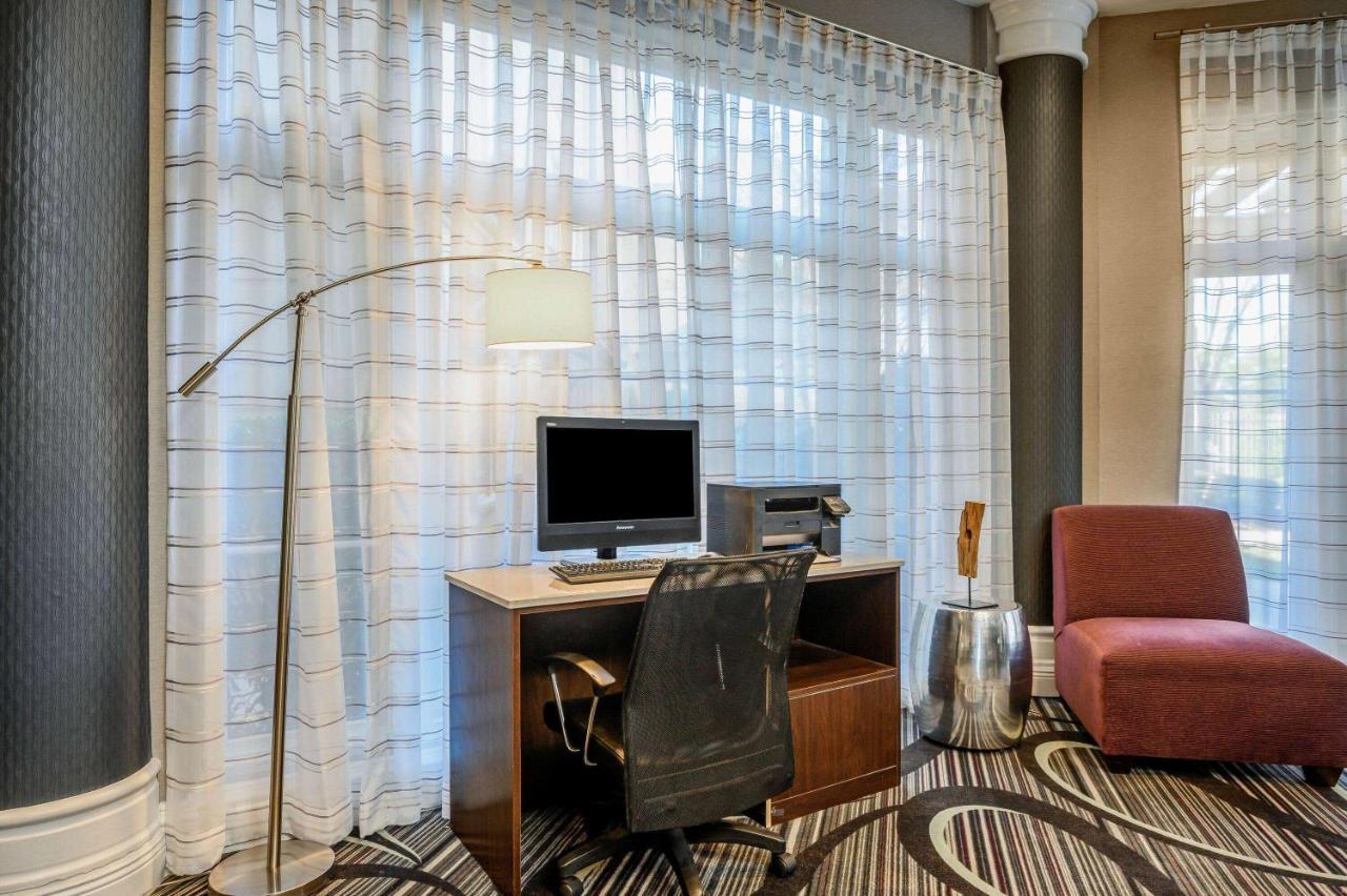 Hotel La Quinta By Wyndham Myrtle Broadway Area