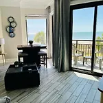 210 Sea Gem Oceanfront Pet Friendly Indoor Pools