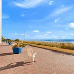 Seamist Driftwood Vacation Studio With Balcony