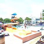 Oceanfront Paradise Lazy River Near Boardwalk