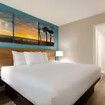 Days Inn By Wyndham Myrtle Beach-Beach Front