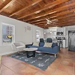 Cozy And Central 2Br Parking 2Min Walk To Beach
