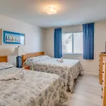 Sunny Windy Hill Beachfront Condo With Private Patio