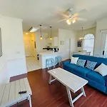 Lovely 1Br Condo In Myrtlewood