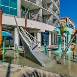 Beautiful 1 Bdr Ocean Front Condo At Oceans One Resort