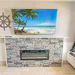 Newly Renovated, Oceanfront, Pools,Fantastic View!