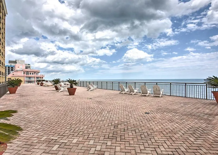 Beachfront Myrtle Beach Retreat With Pool Views!
