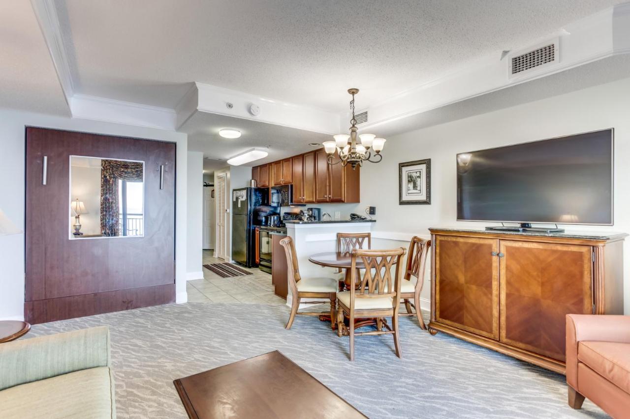 Apartment Hosteeva Beachfront At Anderson Ocean Club