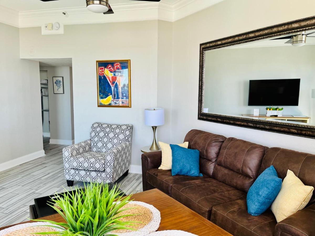 210 Sea Gem Oceanfront Pet Friendly Indoor Pools Apartment Myrtle Beach