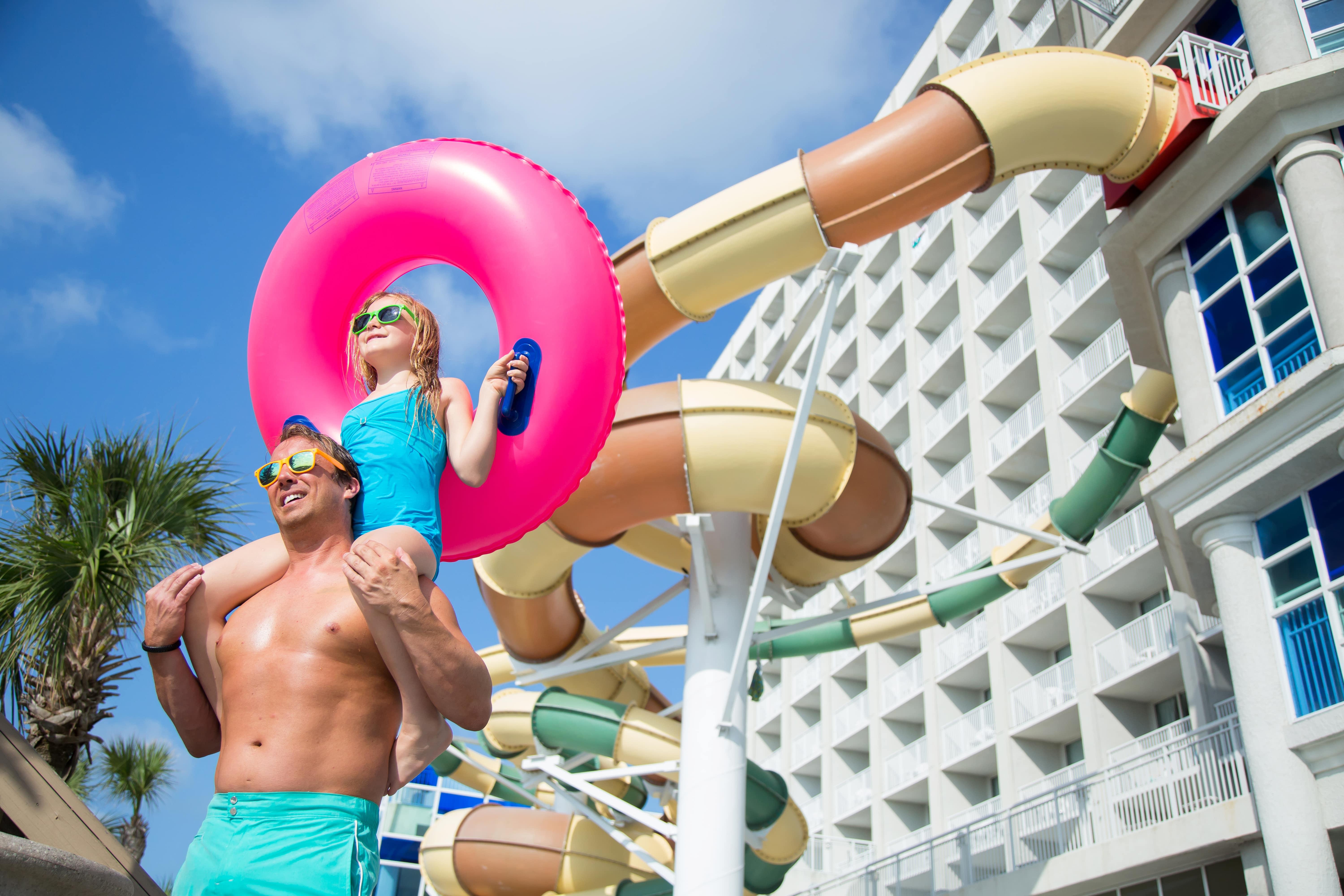 Crown Reef And Waterpark Resort