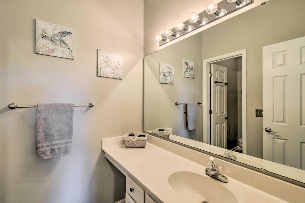 Lovely With Community Pool! Apartment *