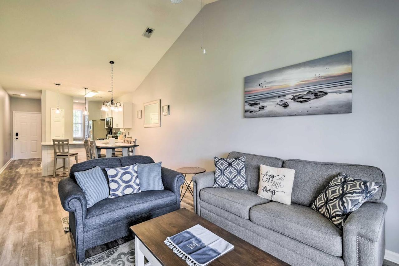 Lovely With Community Pool! Apartment Myrtle Beach
