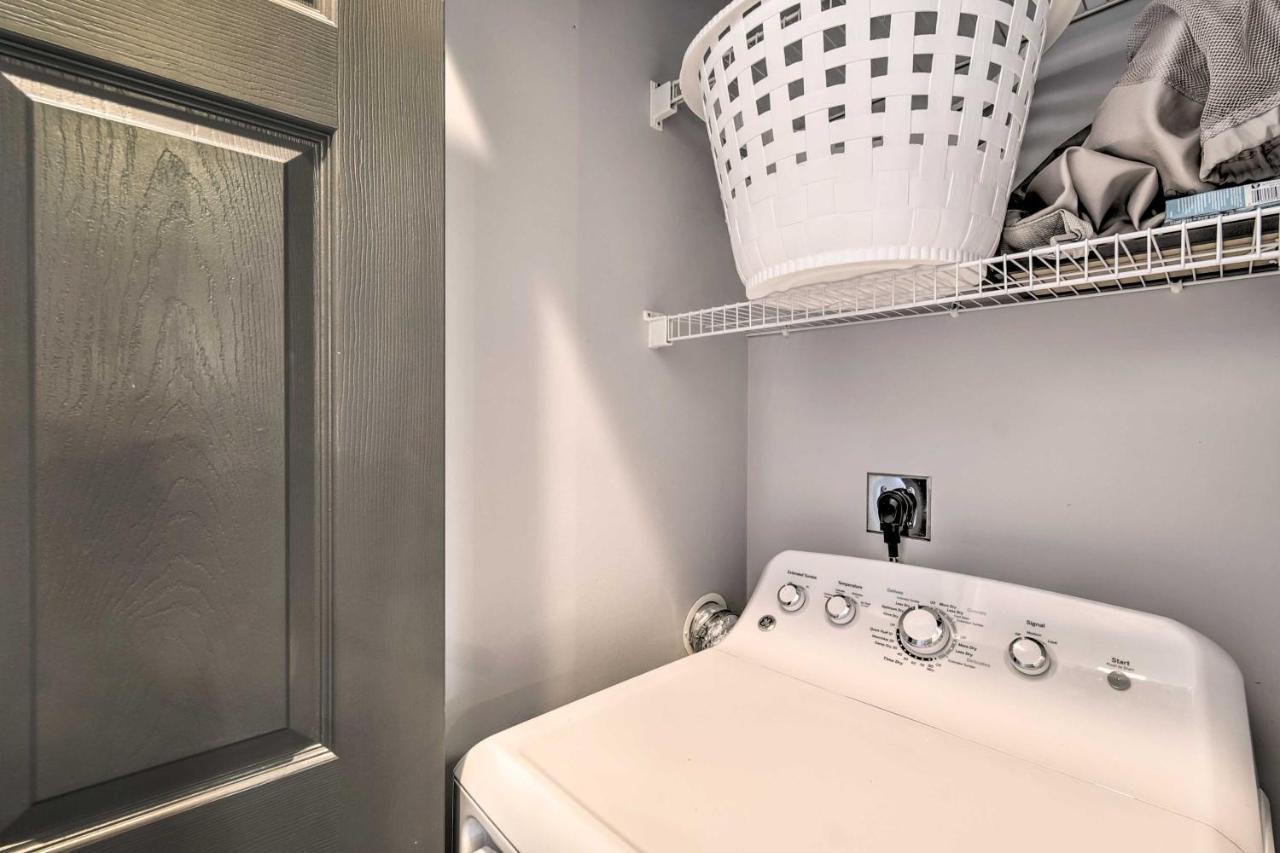 Apartment Lovely With Community Pool! *