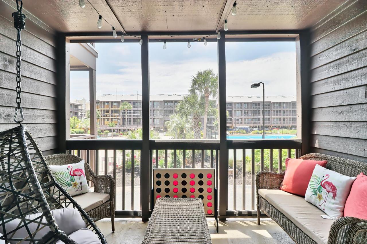 Holiday home &nightlife 3br/2.5 Ba Service Dog Friendly