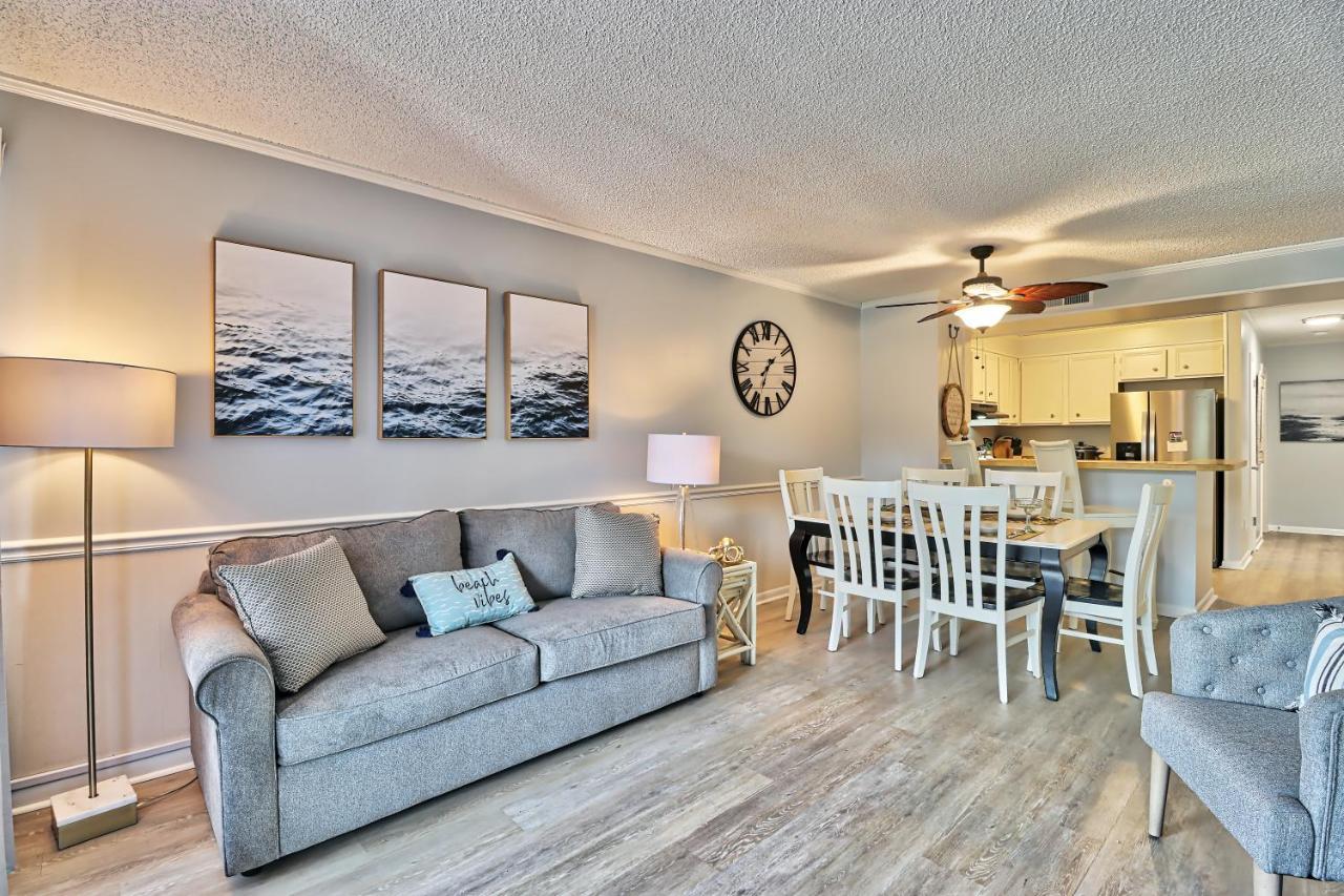 Holiday home &nightlife 3br/2.5 Ba Service Dog Friendly