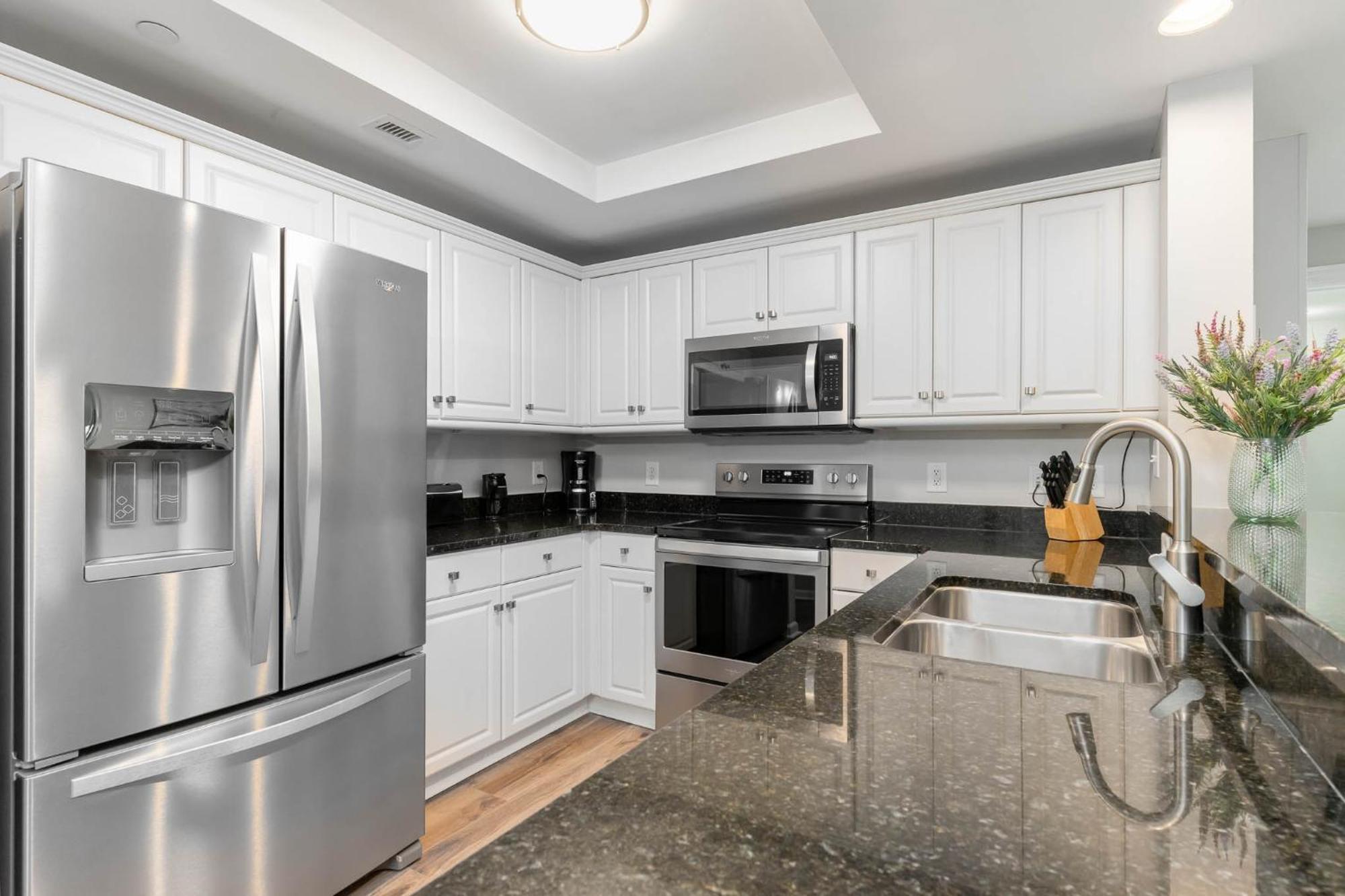 Ocean View 3 Bedroom Unit At Royale Palms-907 Apartment