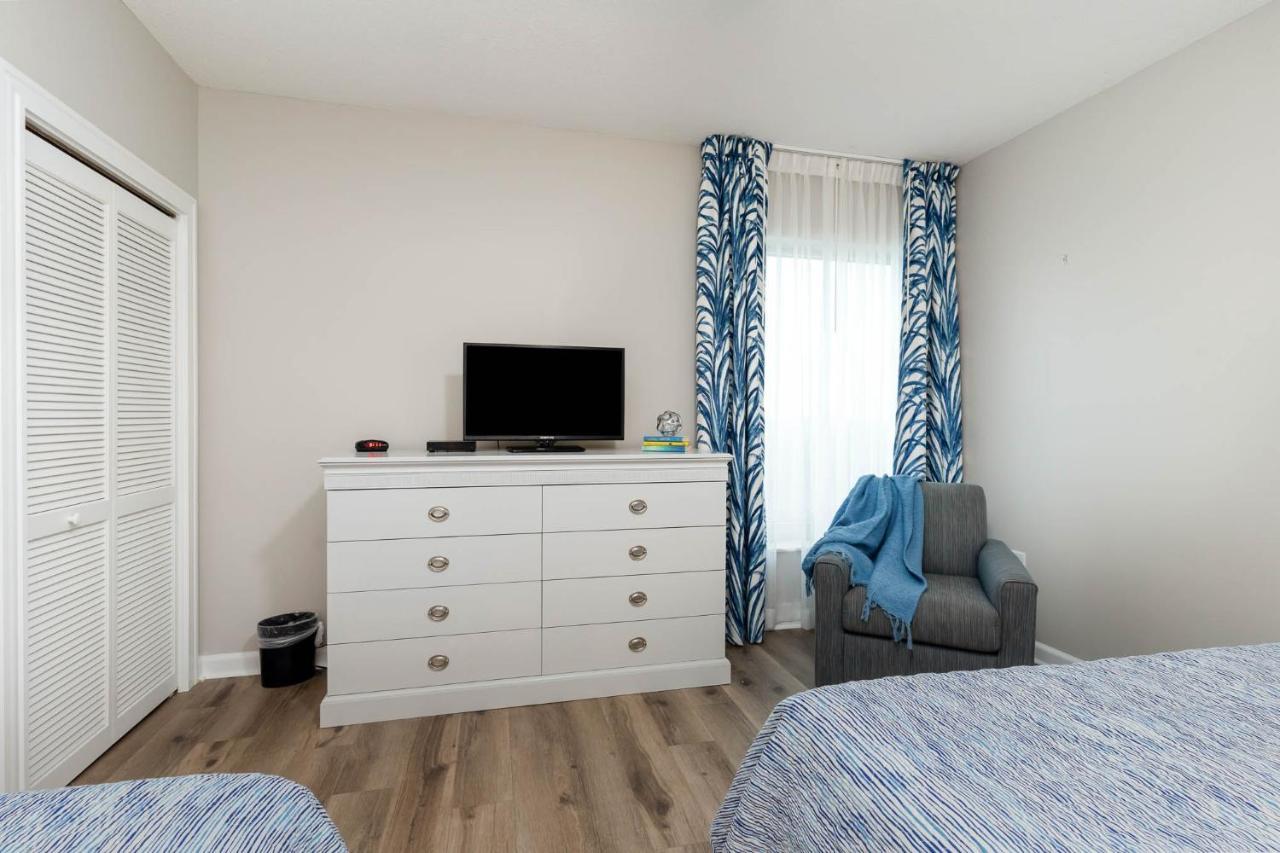 Ocean View 3 Bedroom Unit At Royale Palms-907 *