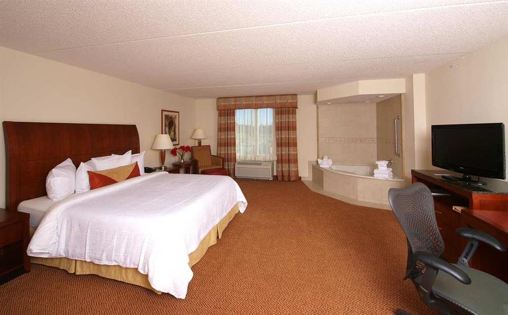 Hilton Garden Myrtle Beach/coastal Grand Mall Myrtle Beach