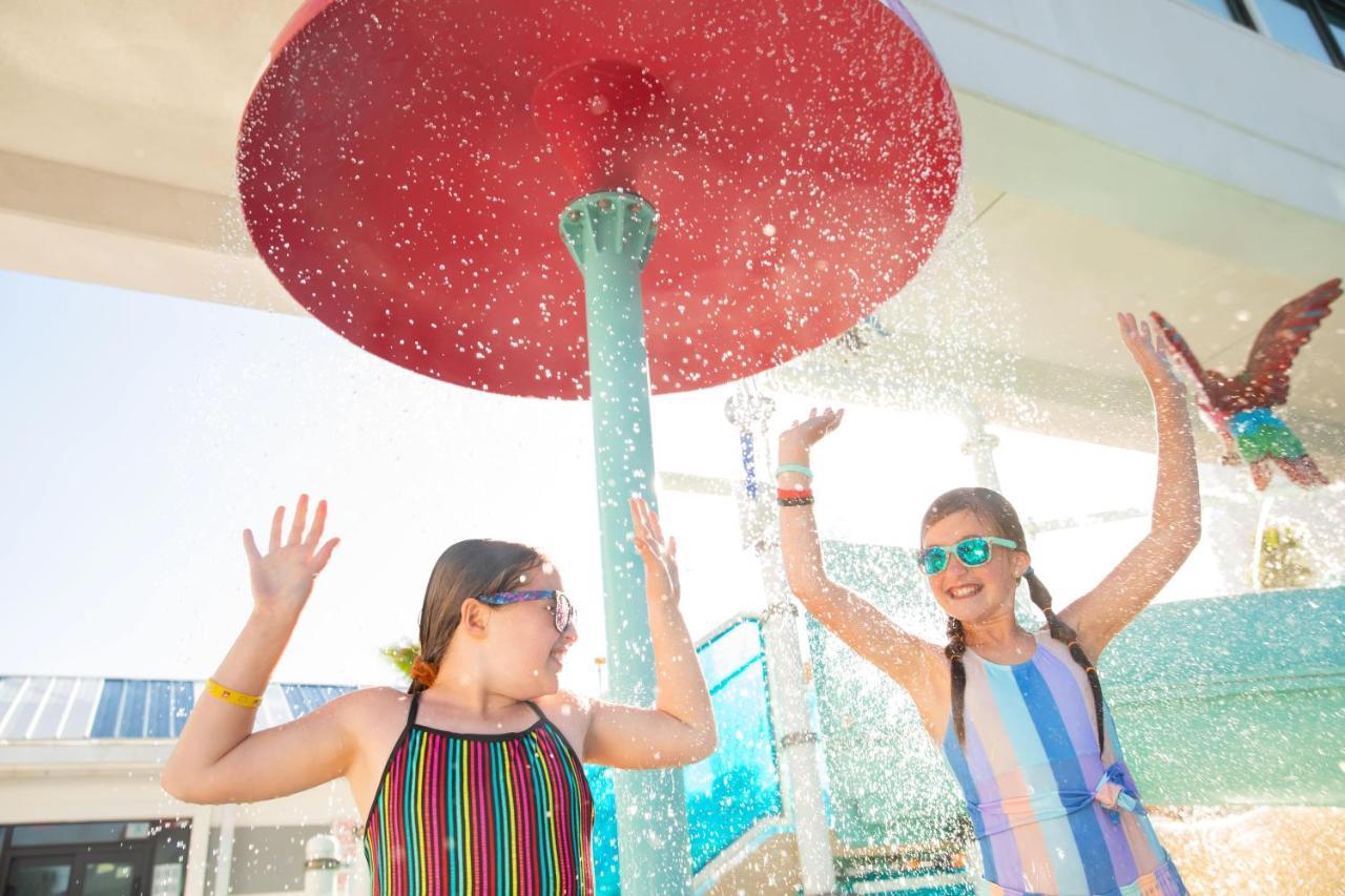 Ocean Escape Aparthotel 4*