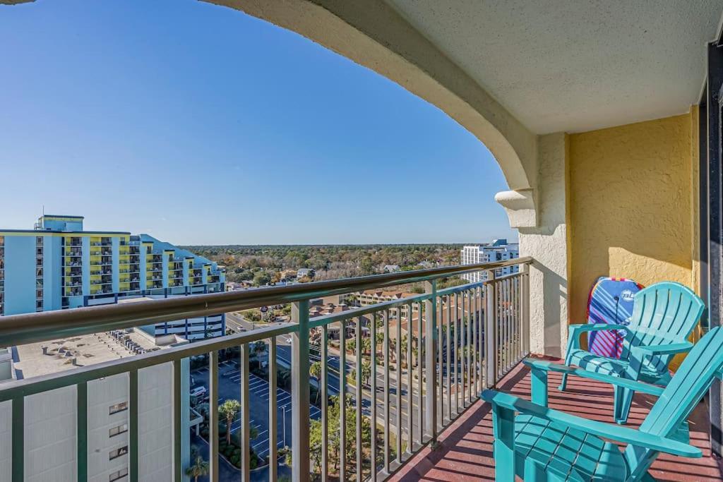 Beautiful Ocean Views, On 15th Floor!