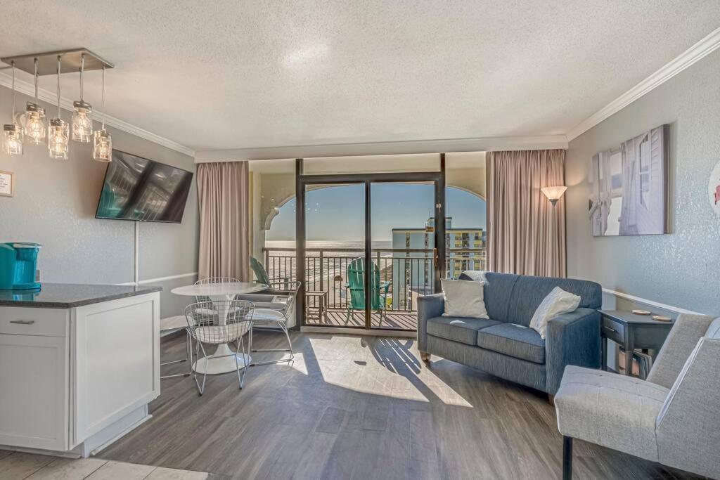Aparthotel Beautiful Ocean Views, On 15th Floor! *