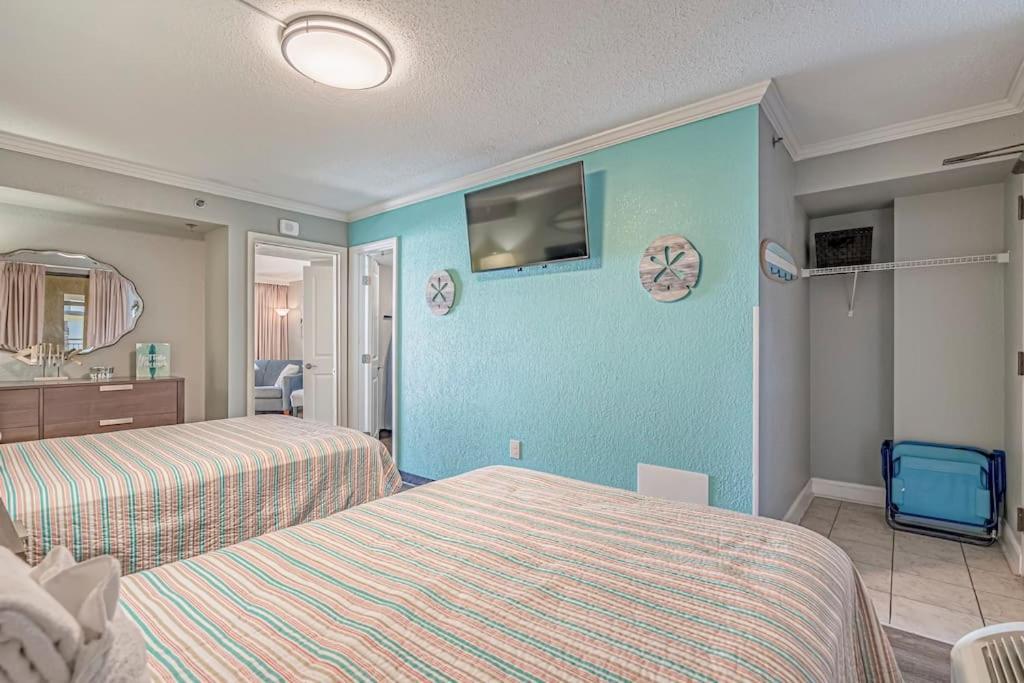 Beautiful Ocean Views, On 15th Floor! Aparthotel