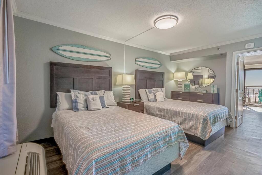 Beautiful Ocean Views, On 15th Floor! Aparthotel