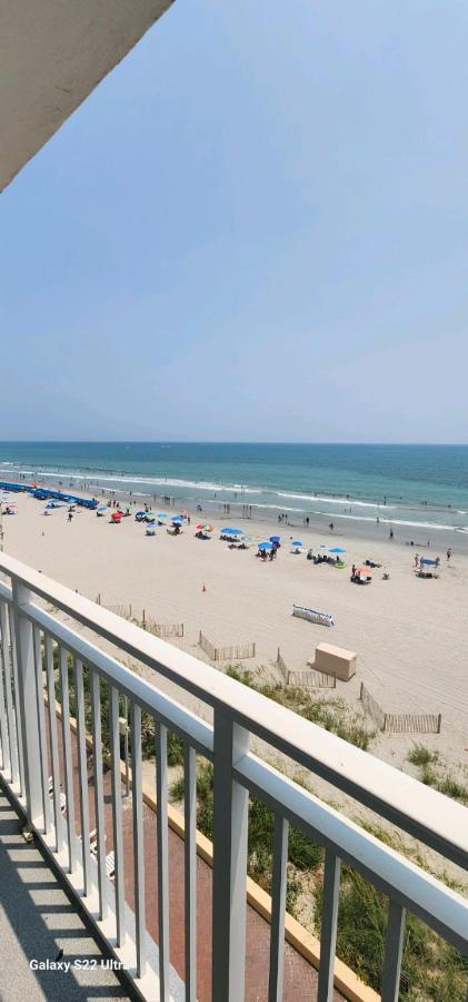 Oceanfront Efficiency T606 Apartment Myrtle Beach