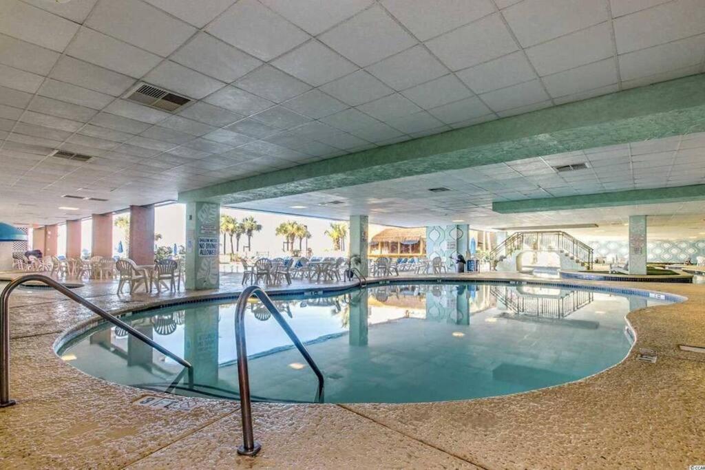 Breathtaking Oceanfront Grand Cayman 451