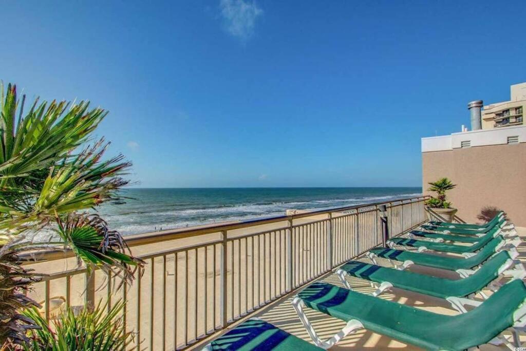 Apartment Breathtaking Oceanfront Grand Cayman 451