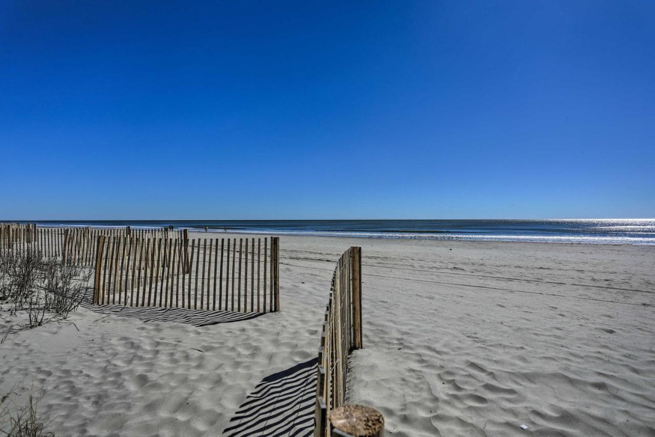 Beachfront Myrtle Retreat With Pool Views! Apartment Myrtle Beach