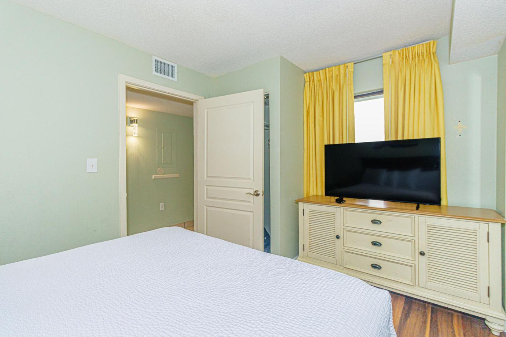 Direct Oceanfront 3 Bedroom - Compass Cove Mariner Tower 1415 Holiday home