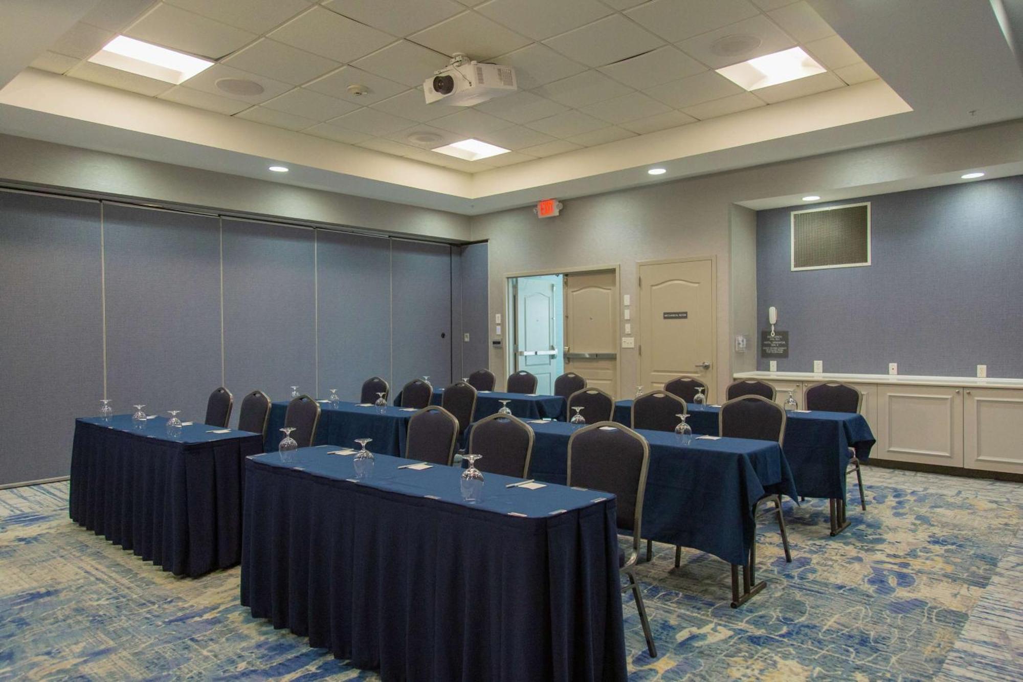 Hilton Garden Myrtle Beach/coastal Grand Mall 3*
