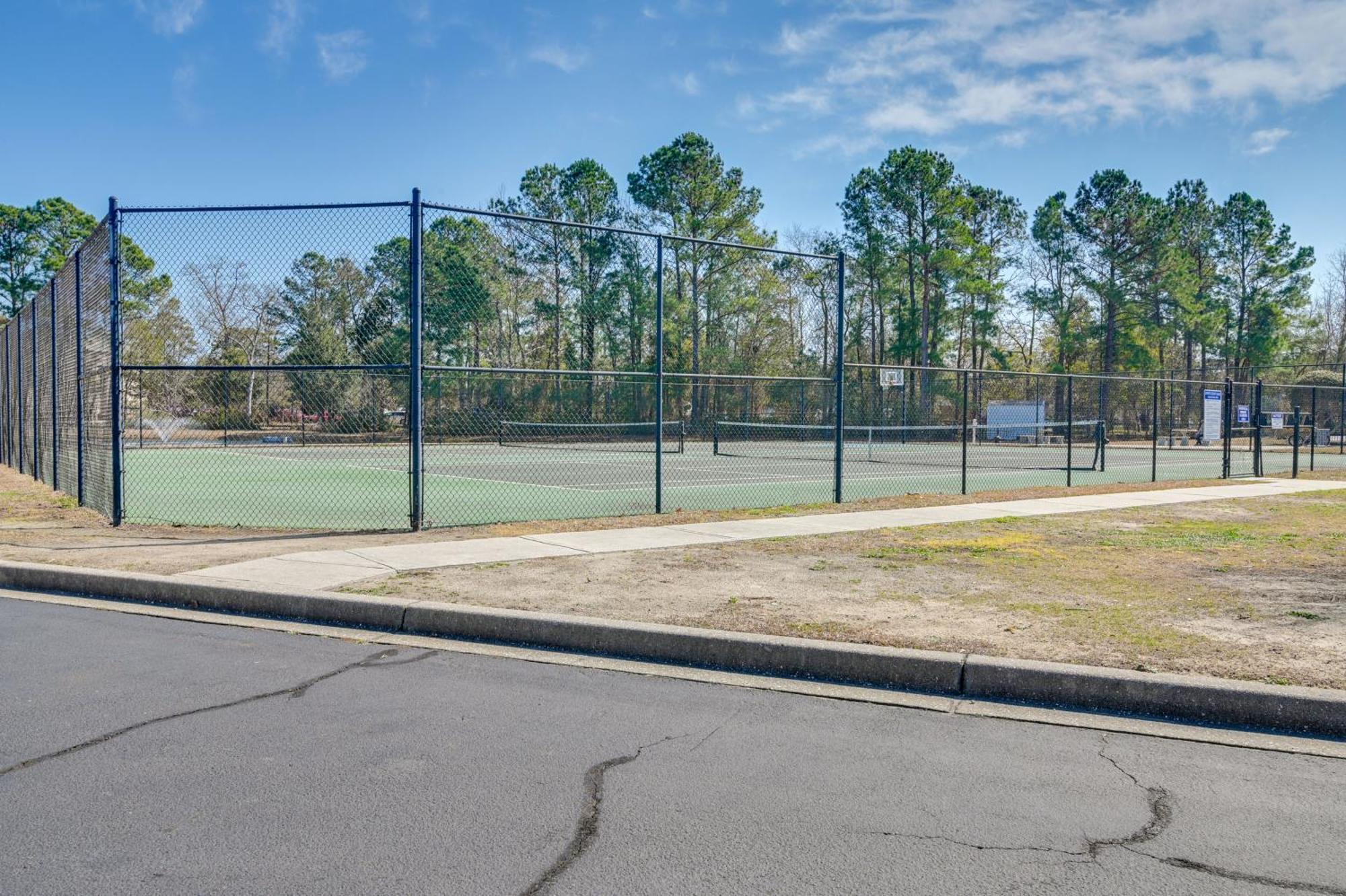 Apartment Murrells Inlet With Pool Access, Near Beach! Myrtle Beach