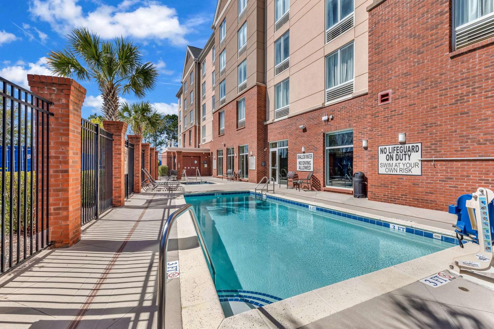 Hilton Garden Myrtle Beach/coastal Grand Mall Hotel Myrtle Beach