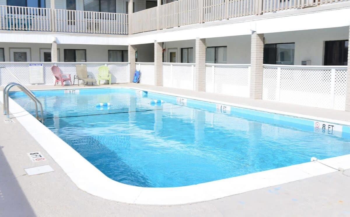 Across Street From Beach With Pool Top Location *