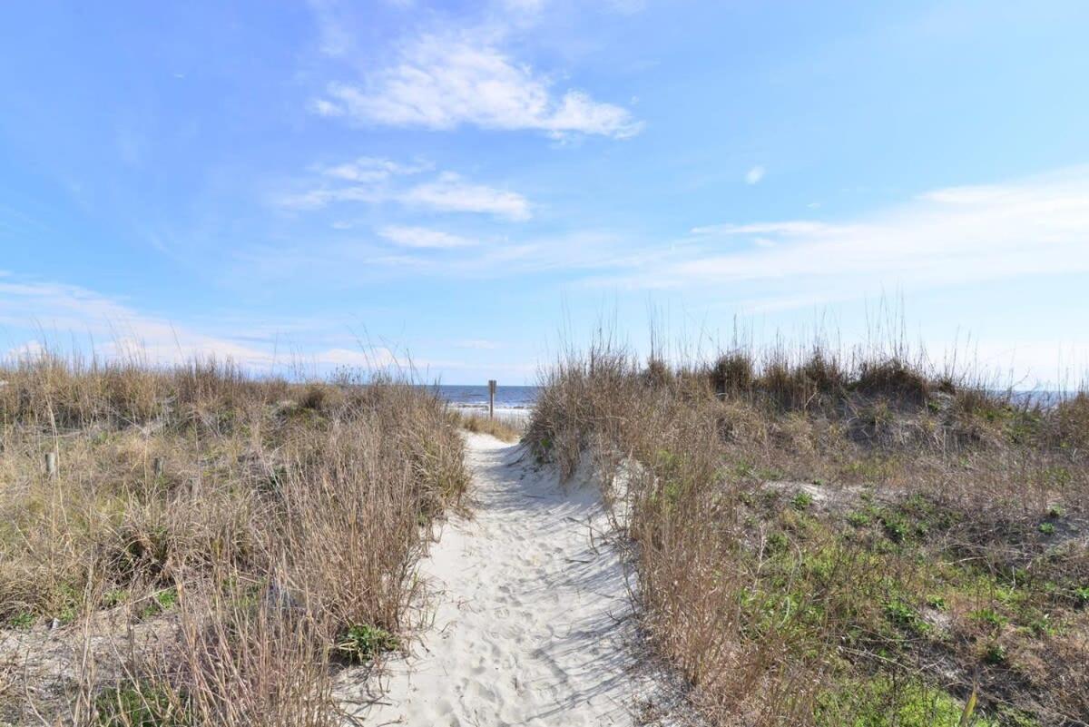 Holiday home Across Street From Beach With Pool Top Location Myrtle Beach