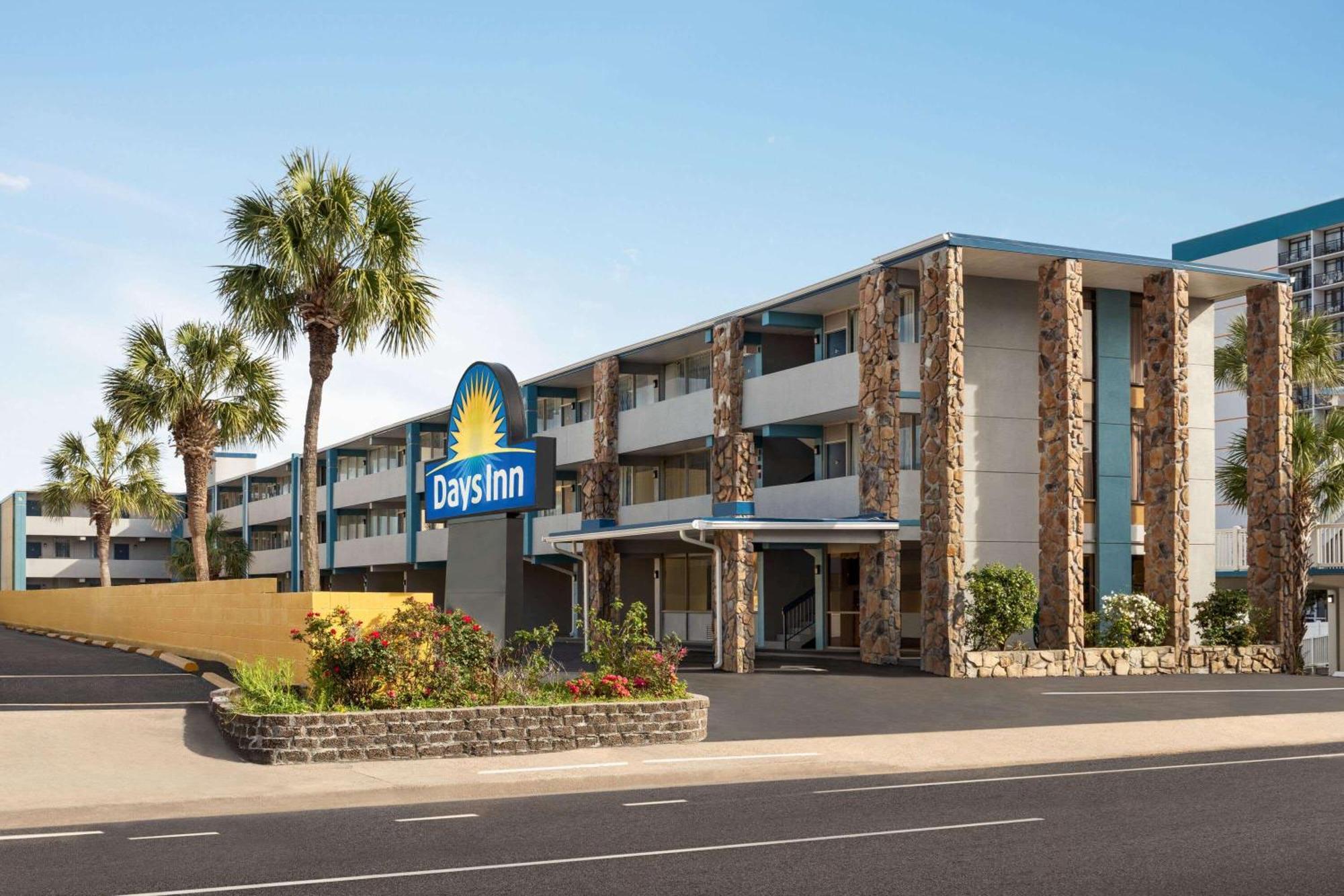 Days By Wyndham Myrtle Beach-beach Front Hotel