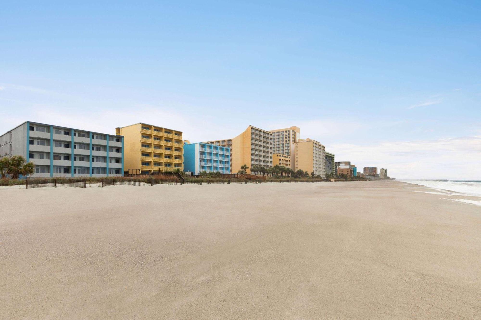 Days By Wyndham Myrtle Beach-beach Front 2* Myrtle Beach