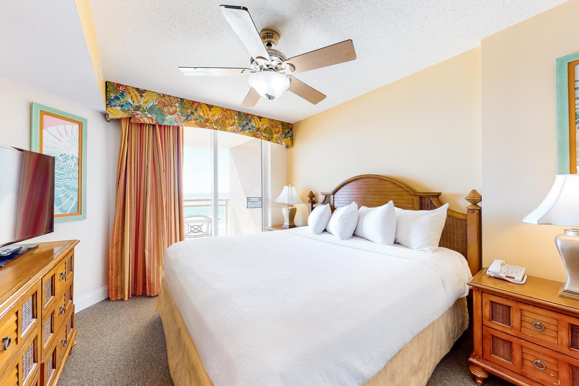 Bahama Sands Apartment *