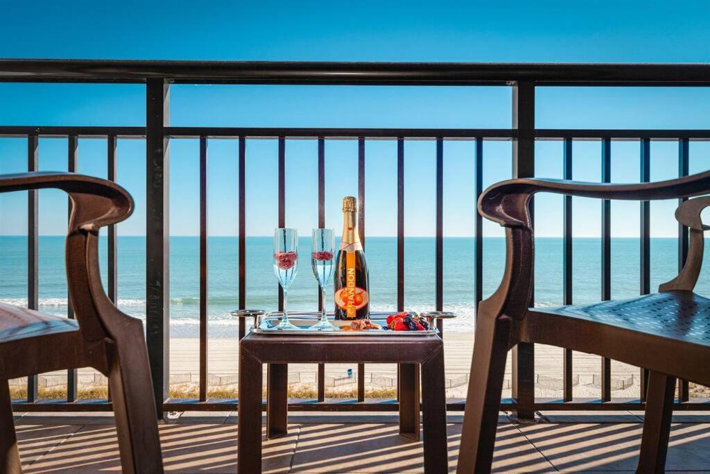 Oceanfront Oasis, Luxe 1br Haven With Full Kitchen! Cr 622 Apartment *