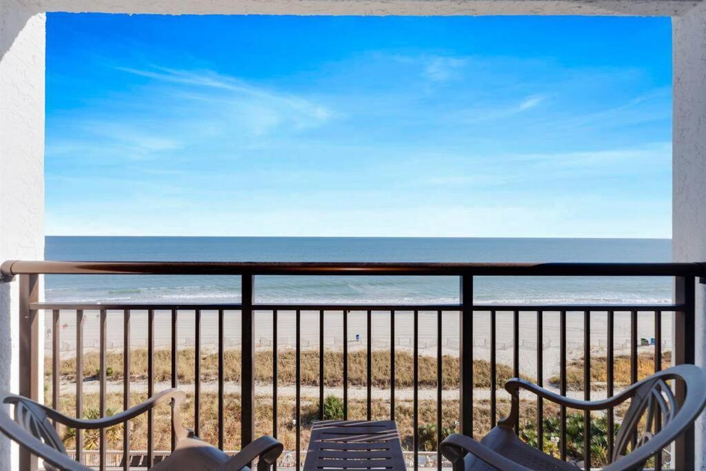 Oceanfront Oasis, Luxe 1br Haven With Full Kitchen! Cr 622 Apartment