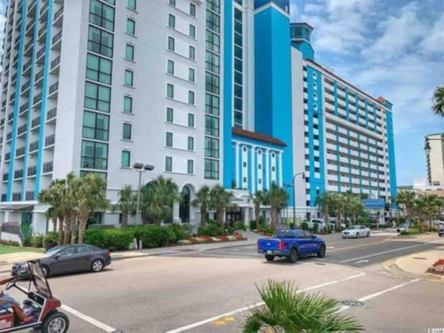 Oceanfront Oasis, Luxe 1br Haven With Full Kitchen! Cr 622 Apartment *