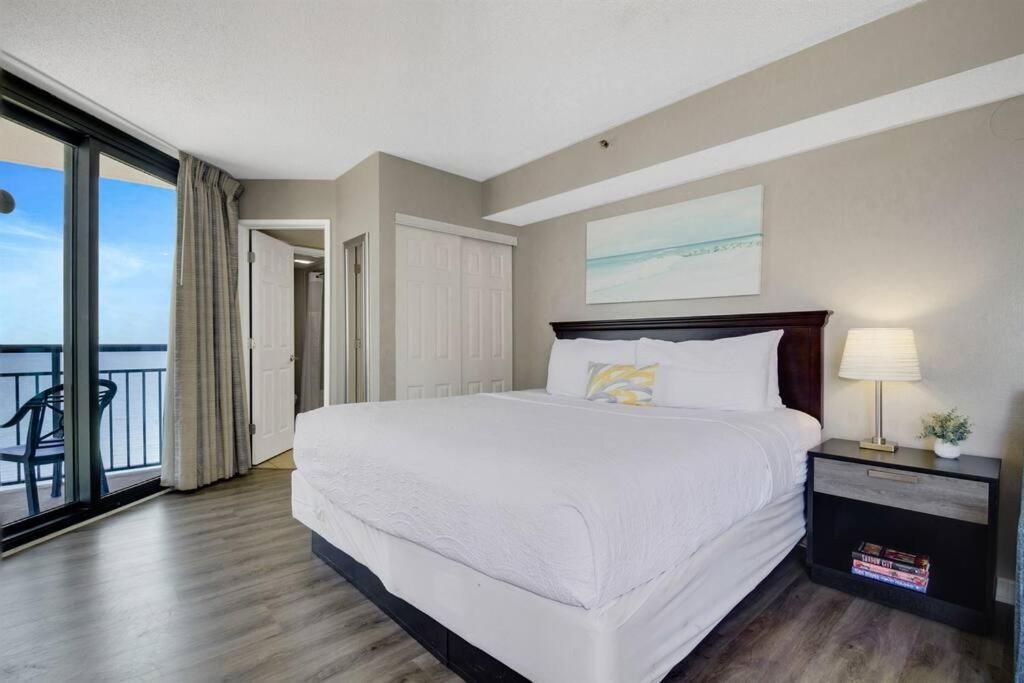 Therapy, Our Oceanfront With 2 Balconies 1826 Apartment *