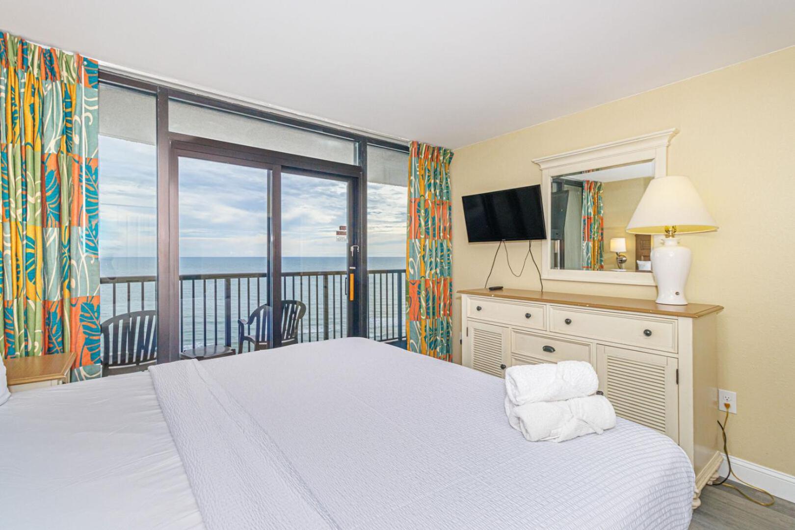 Holiday home Gorgeous Oceanfront 3 Bedroom Condo! Sleeps 10 Guests! Compass Cove Mariner Tower 1217 *