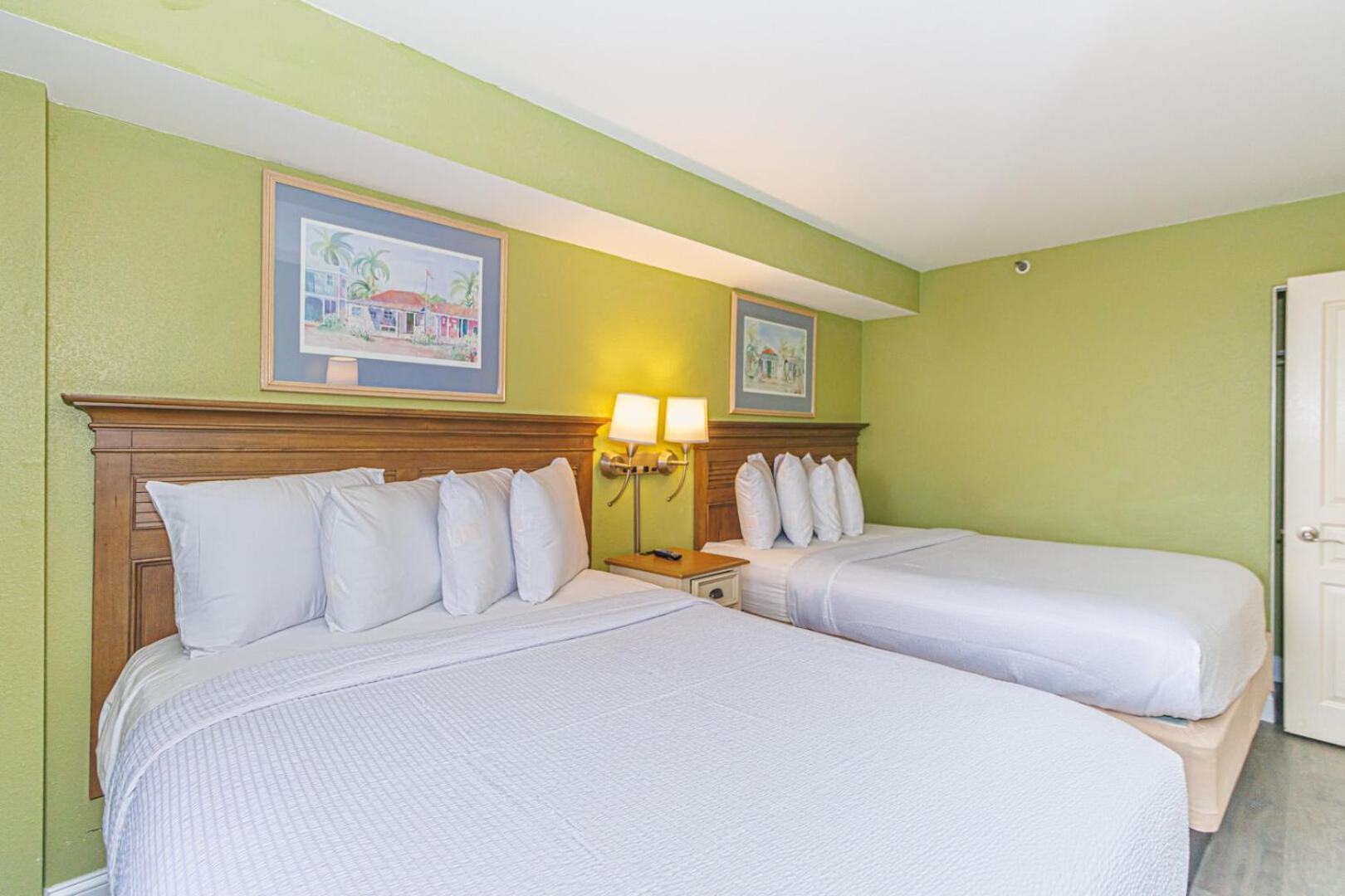 Gorgeous Oceanfront 3 Bedroom Condo! Sleeps 10 Guests! Compass Cove Mariner Tower 1217 Myrtle Beach