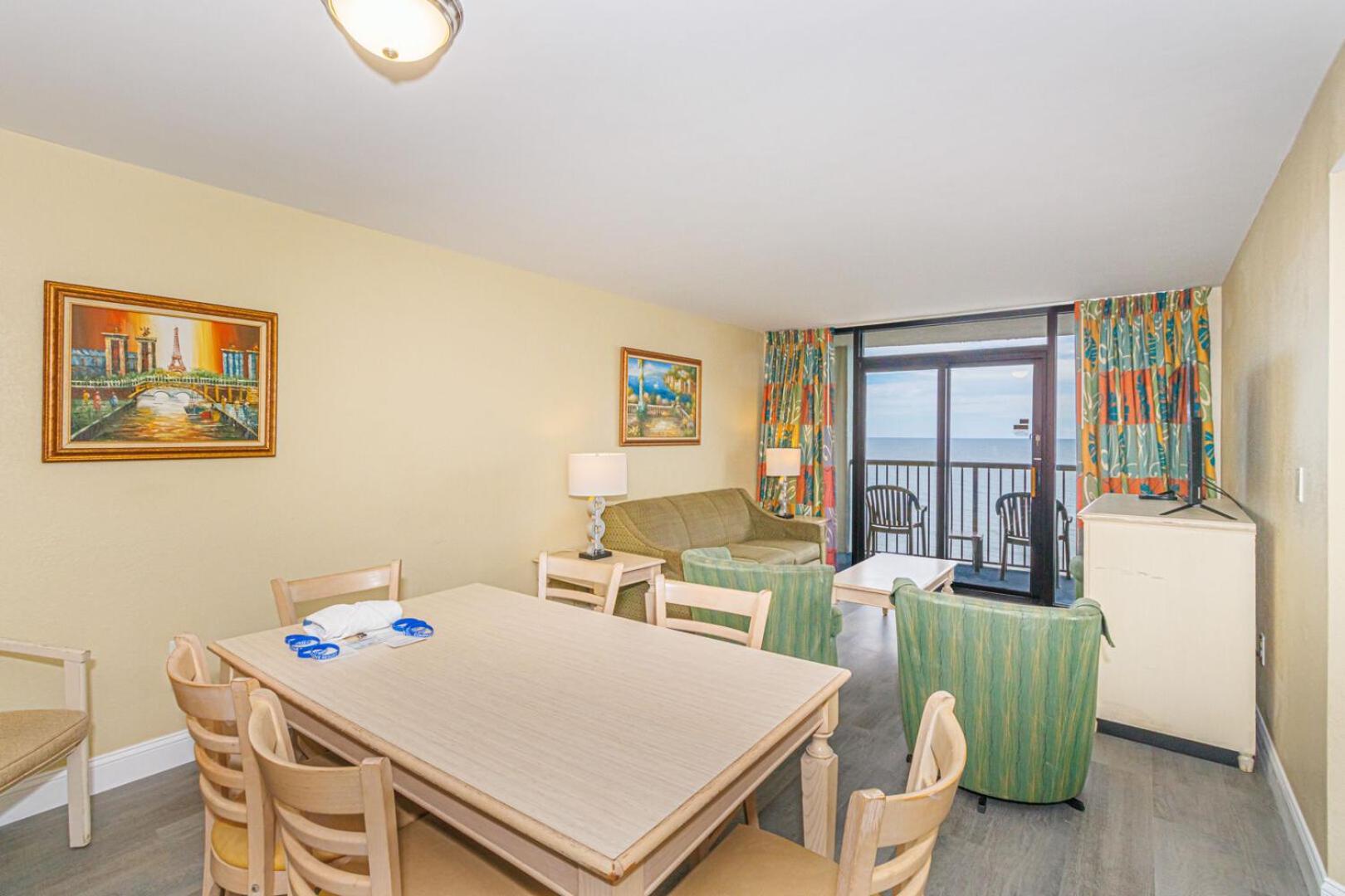 Oceanfront 3 Bedroom Condo! Sleeps 10 Guests! Compass Cove Mariner Tower 1216 Holiday home Myrtle Beach