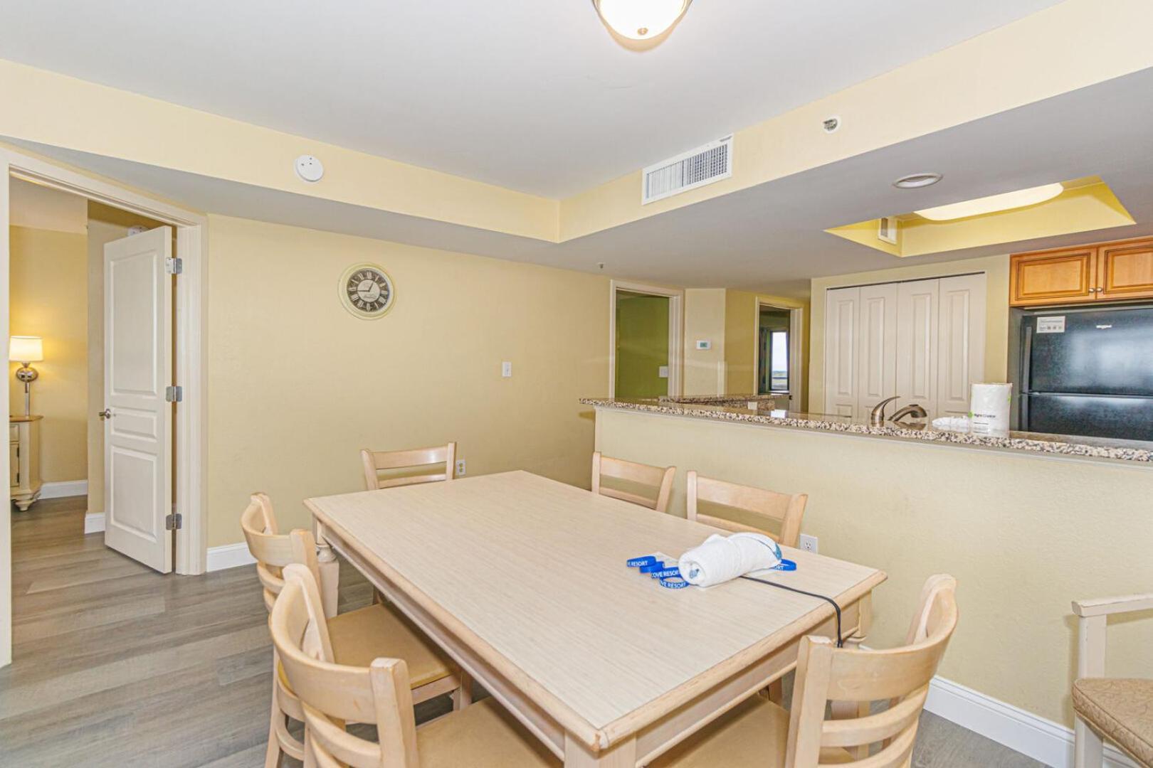 Holiday home Oceanfront 3 Bedroom Condo! Sleeps 10 Guests! Compass Cove Mariner Tower 1216 Myrtle Beach