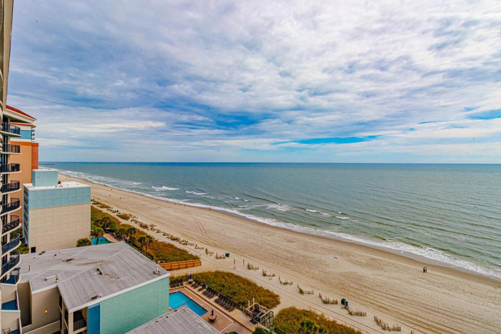 Oceanfront 3 Bedroom Condo! Sleeps 10 Guests! Compass Cove Mariner Tower 1216 Myrtle Beach